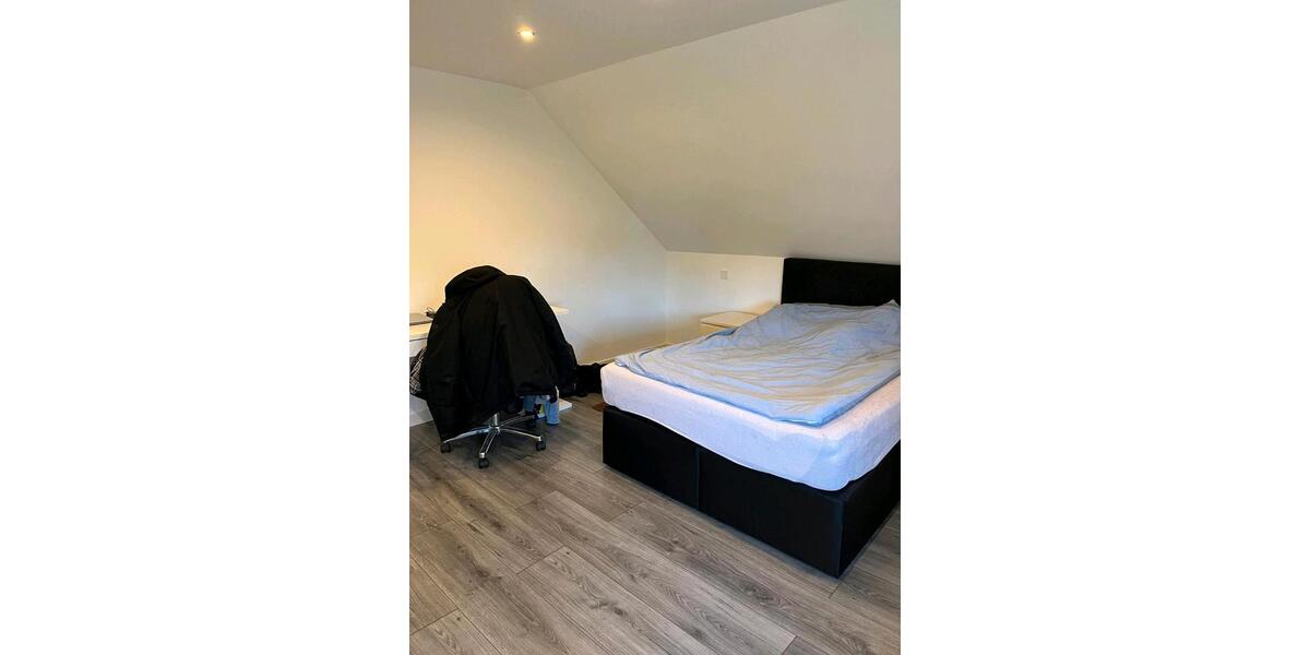 Dachgeschoßwohnung Paderborn Univiertel - 3 Zimmer, 96 m&sup2;, 910&euro; | Angebot:26413879